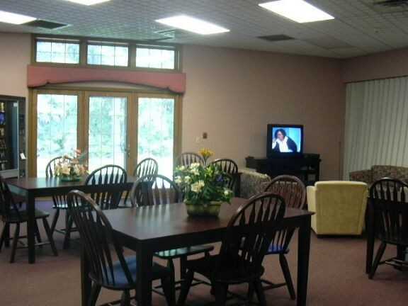 Woodside Haven - Photo 5 of 13