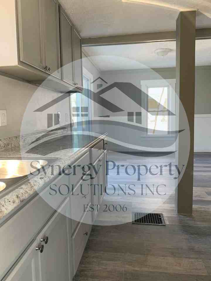 140 W Main St - Photo 2 of 50