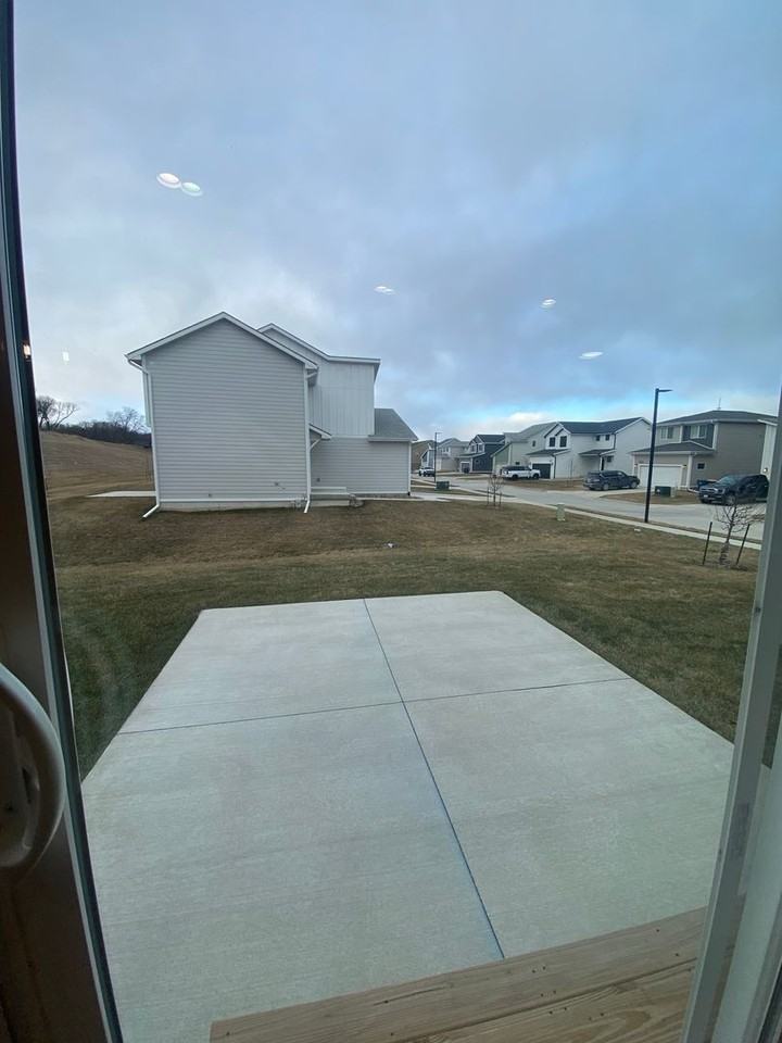10145 Divine Pl - Photo 6 of 21