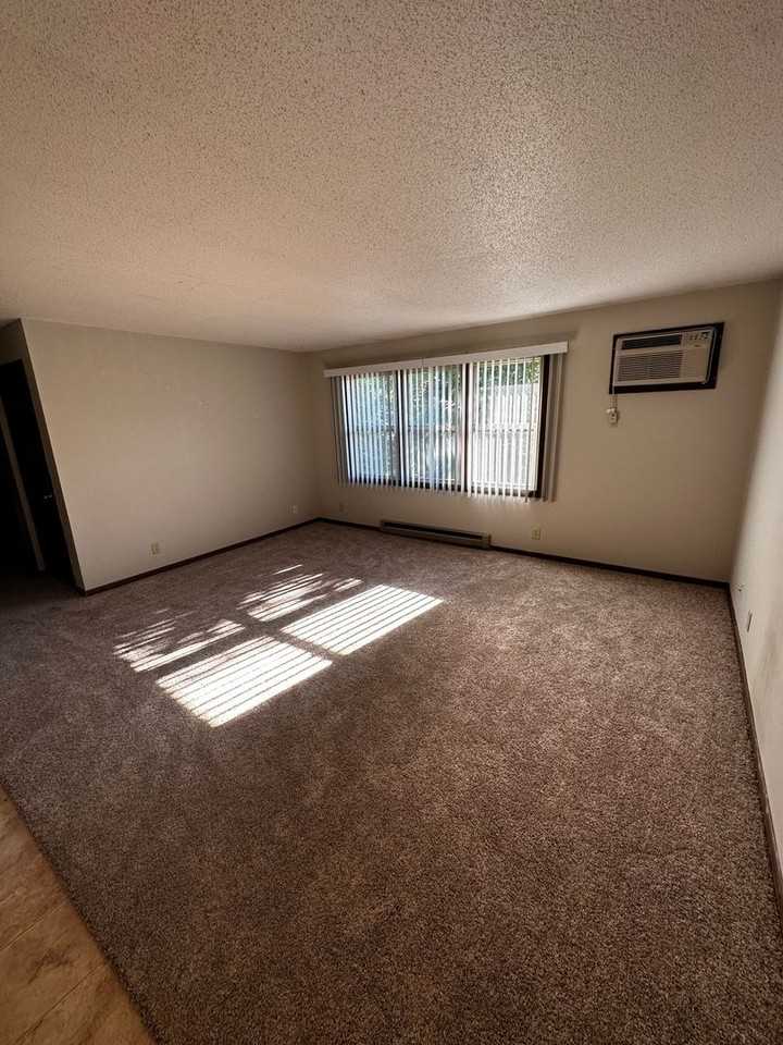 1144-1166 Sunset Ln - Photo 4 of 9