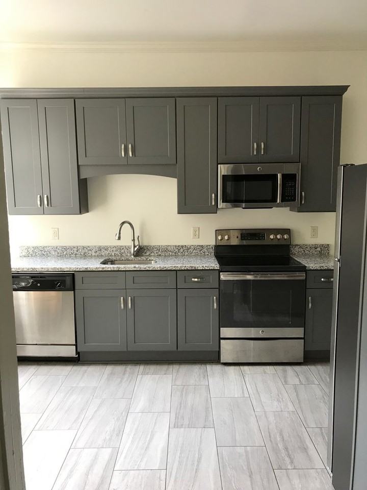 1015 Queen City Ave - Photo 2 of 14