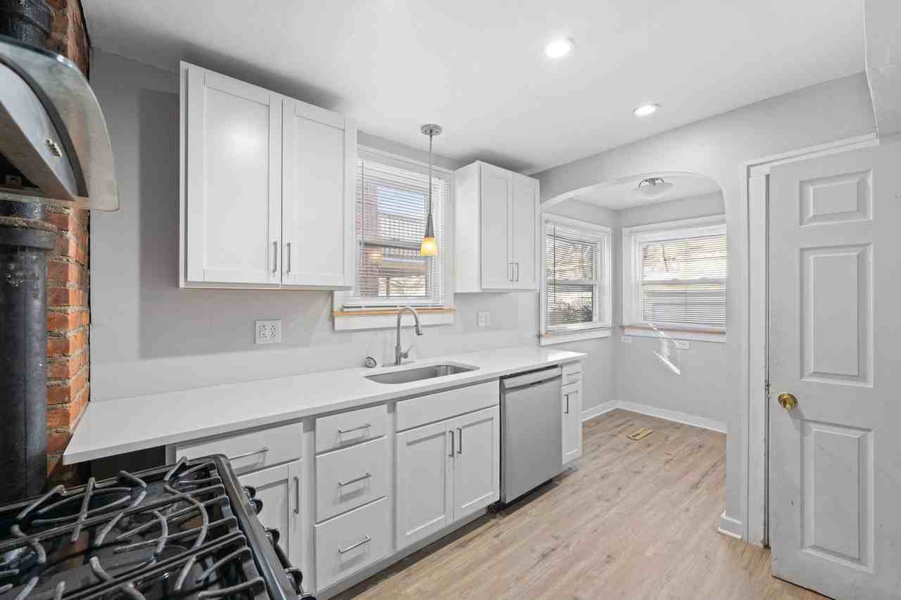 3499 Blanche Ave - Photo 7 of 25