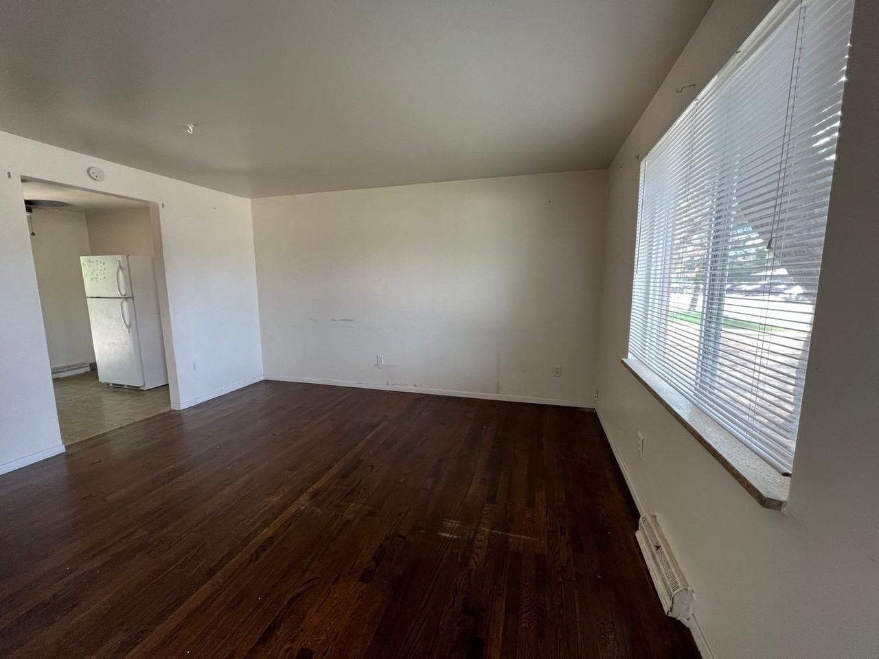 Everett4560-66 - Photo 3 of 23