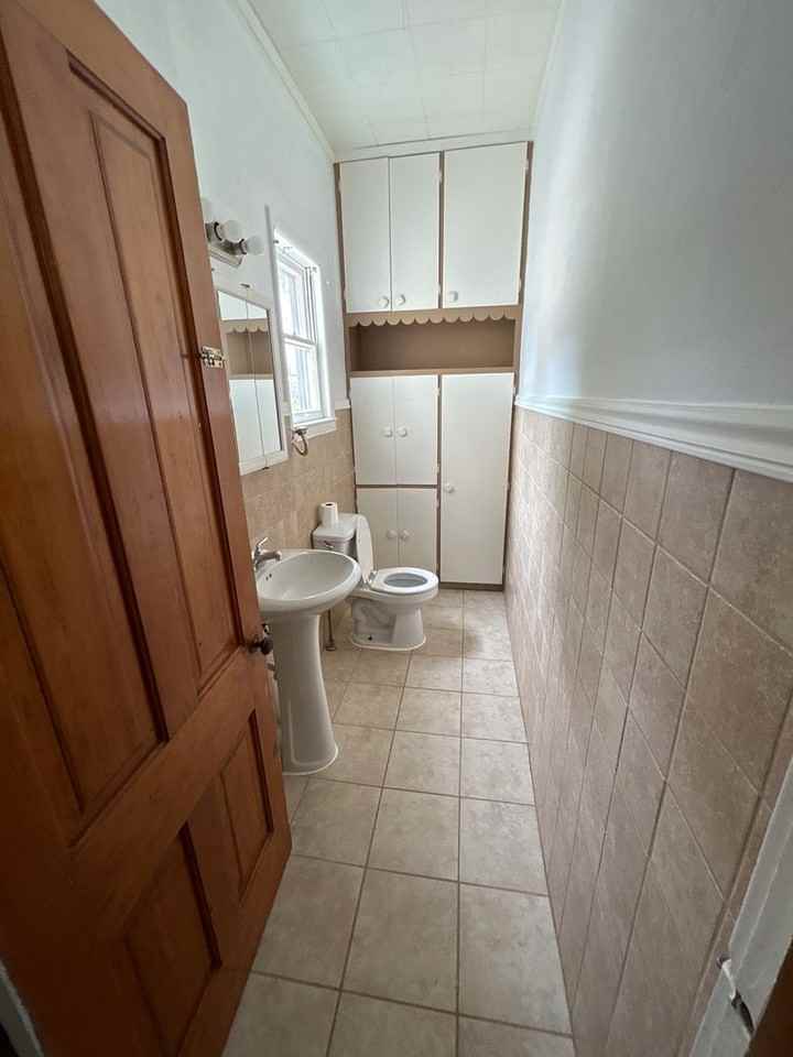 326 Sherman Ave - Photo 6 of 15