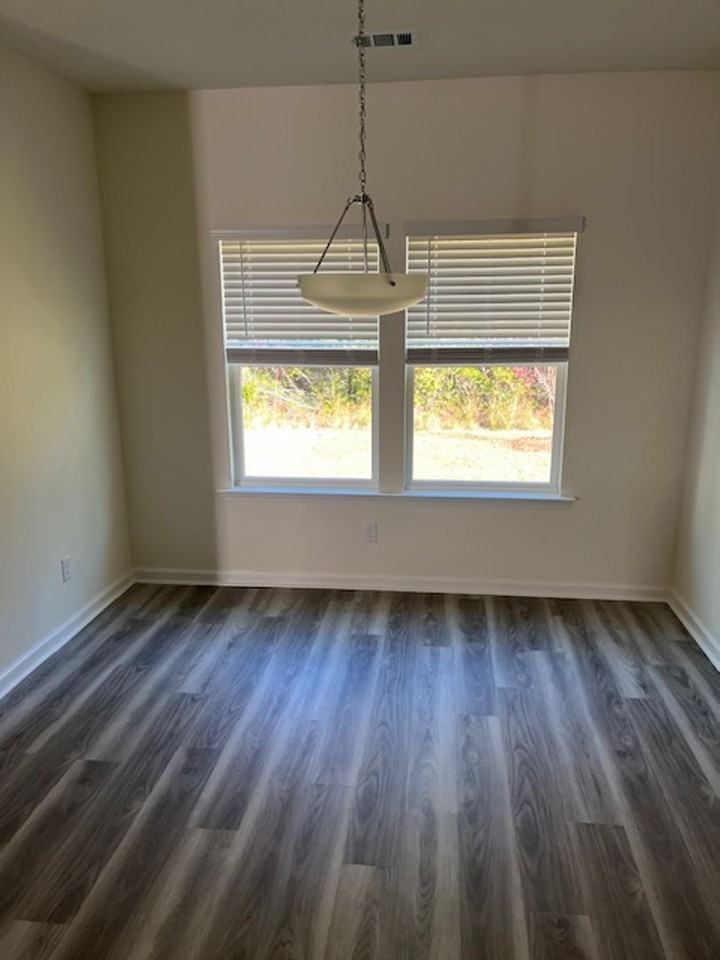 429 Beecher Dr - Photo 3 of 13