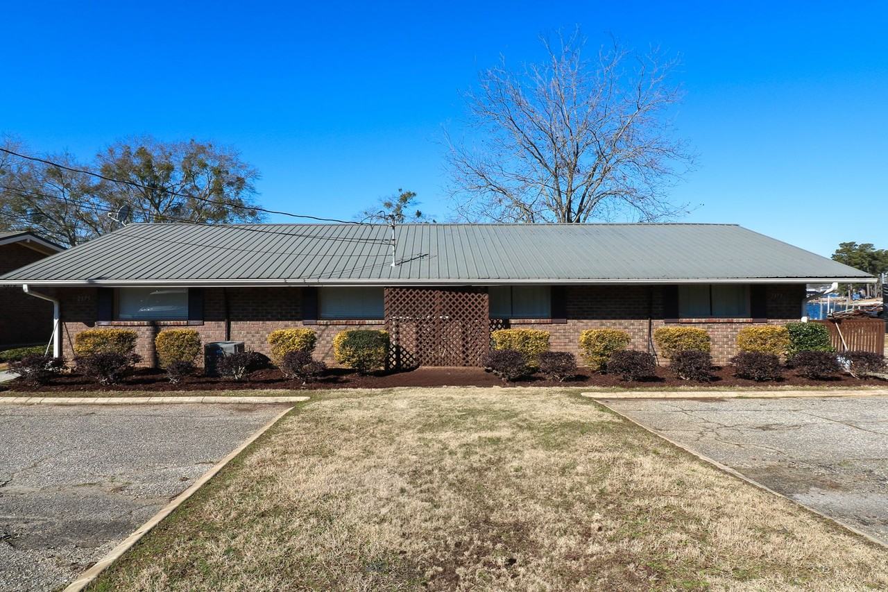 2373 Fraim Dr - Photo 2 of 24