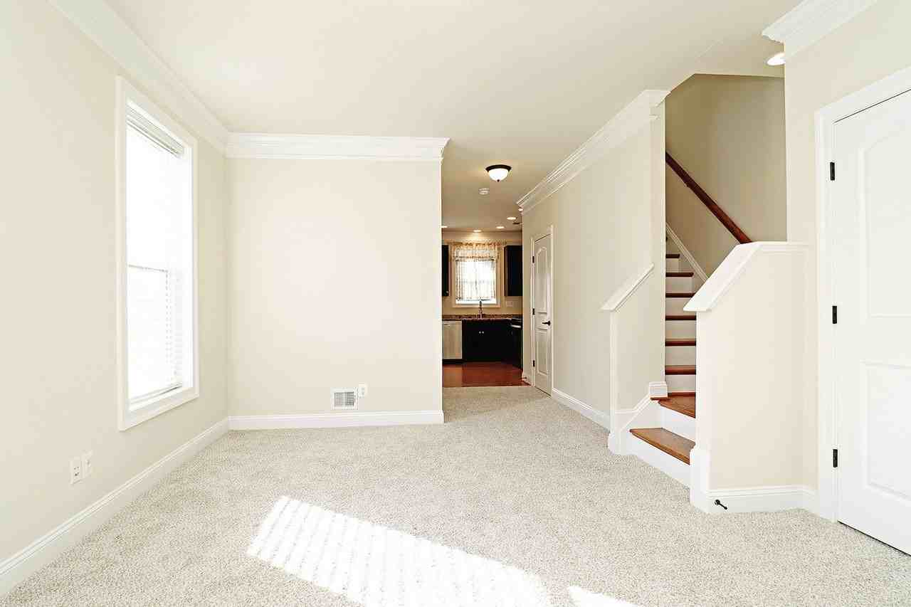 2937 Templehof Ct - Photo 2 of 21
