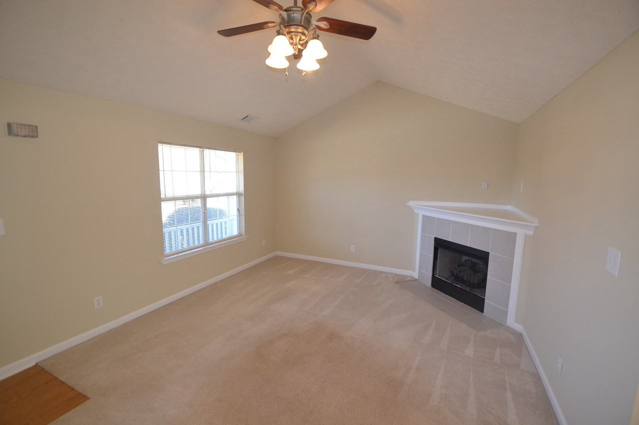 345 Wild Turkey Ln - Photo 2 of 7