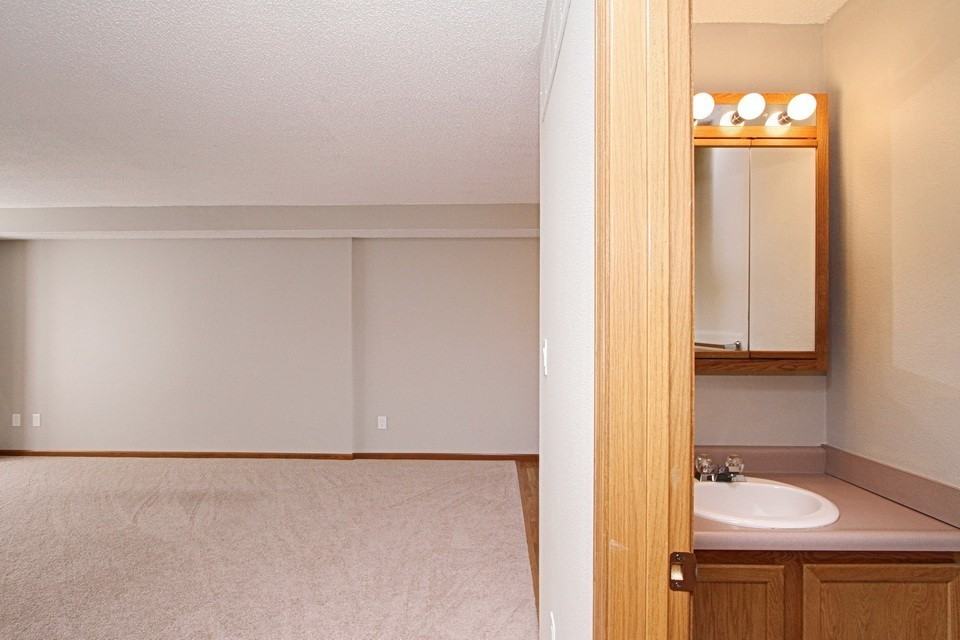 1805 Earl Rd - Photo 6 of 19