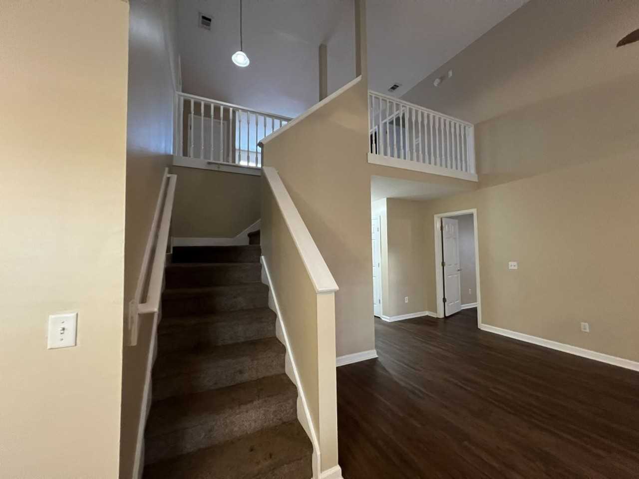 517 Lake Jordan Blvd W - Photo 4 of 16