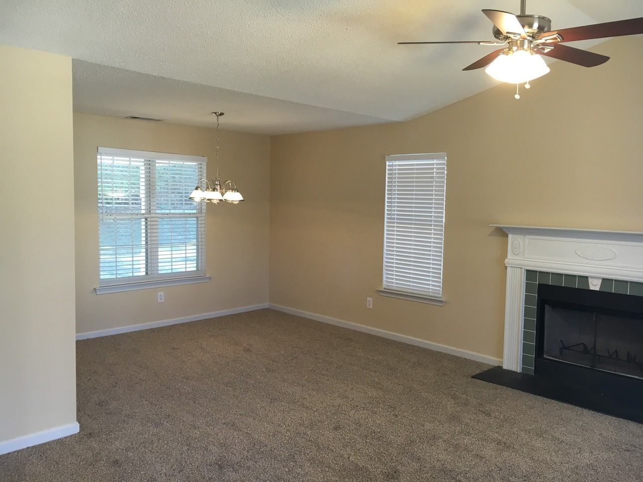 78 Cedars Glen Way - Photo 2 of 10