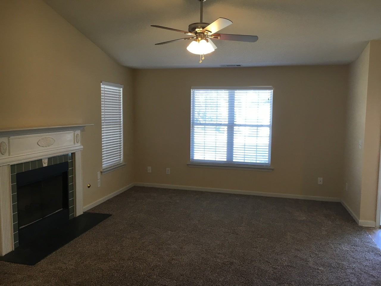 78 Cedars Glen Way - Photo 3 of 10