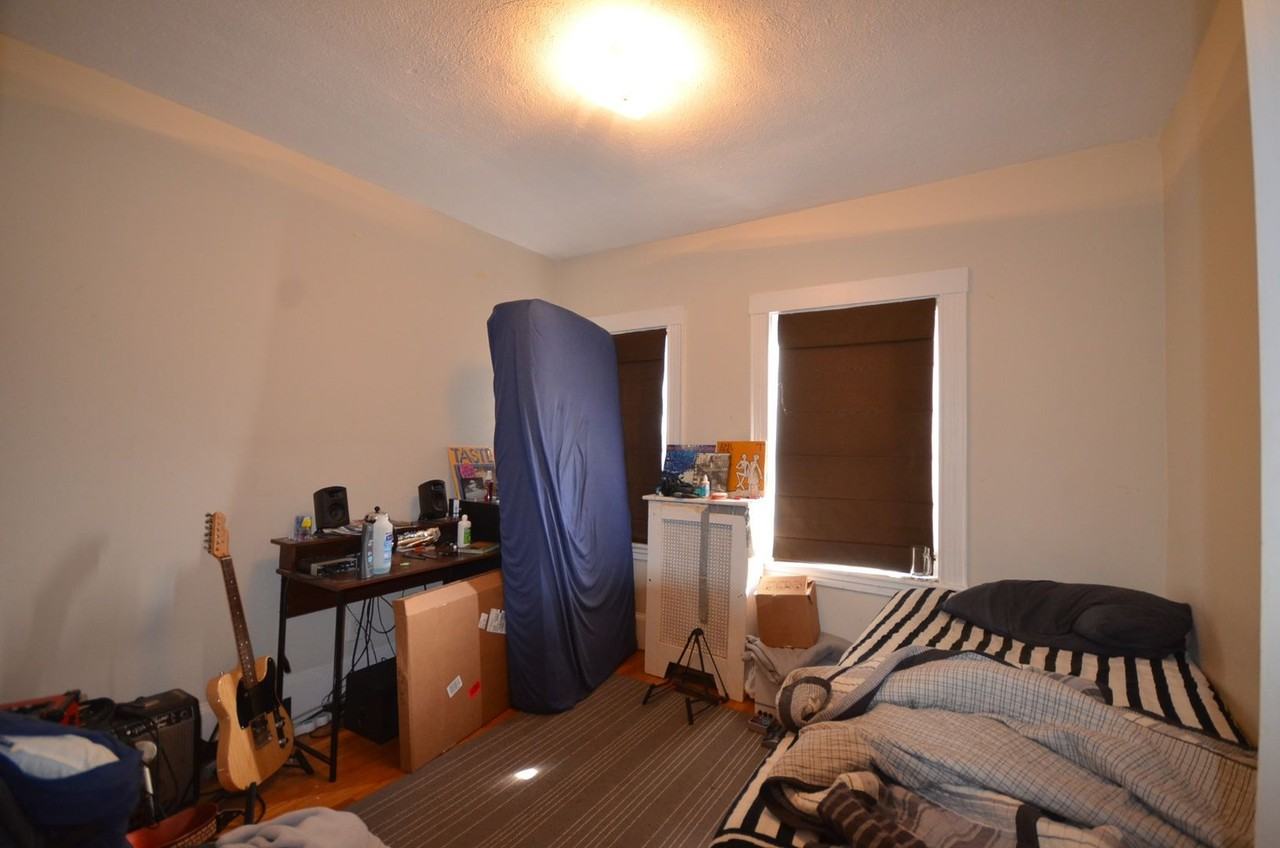 45 Westland Ave - Photo 3 of 15