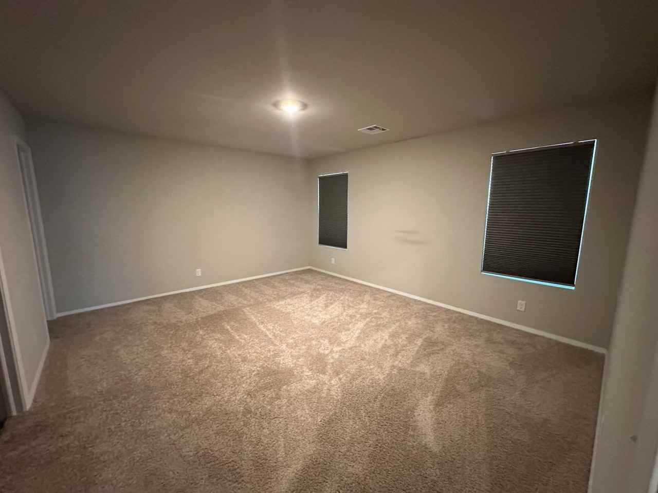 1004 W Odessa Rd - Photo 3 of 10