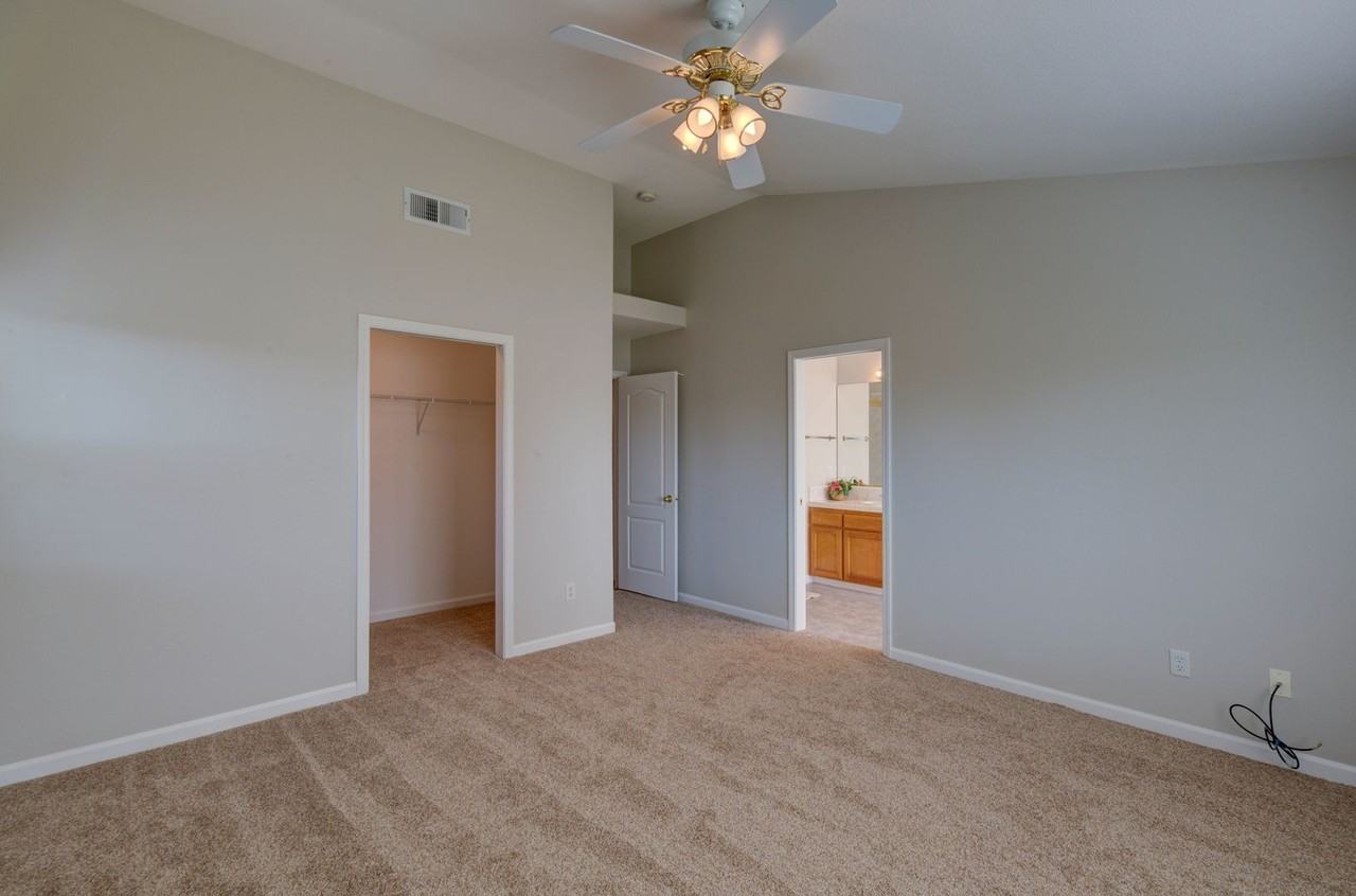 5149 W Celeste Ave - Photo 6 of 12