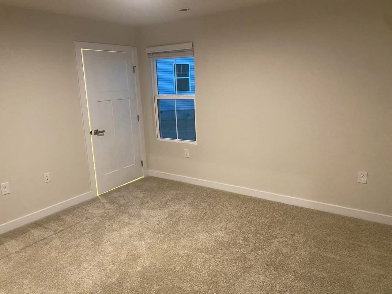 2224 Goldwood Dr - Photo 4 of 6