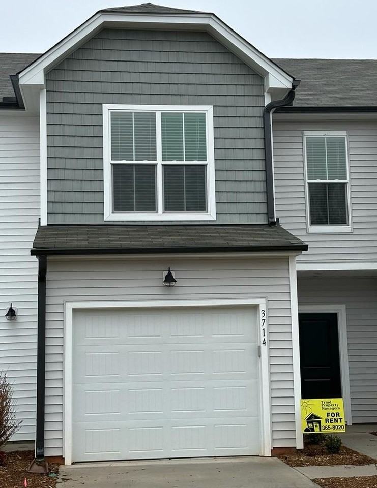 3723 Feltham Ln - Photo 3 of 39