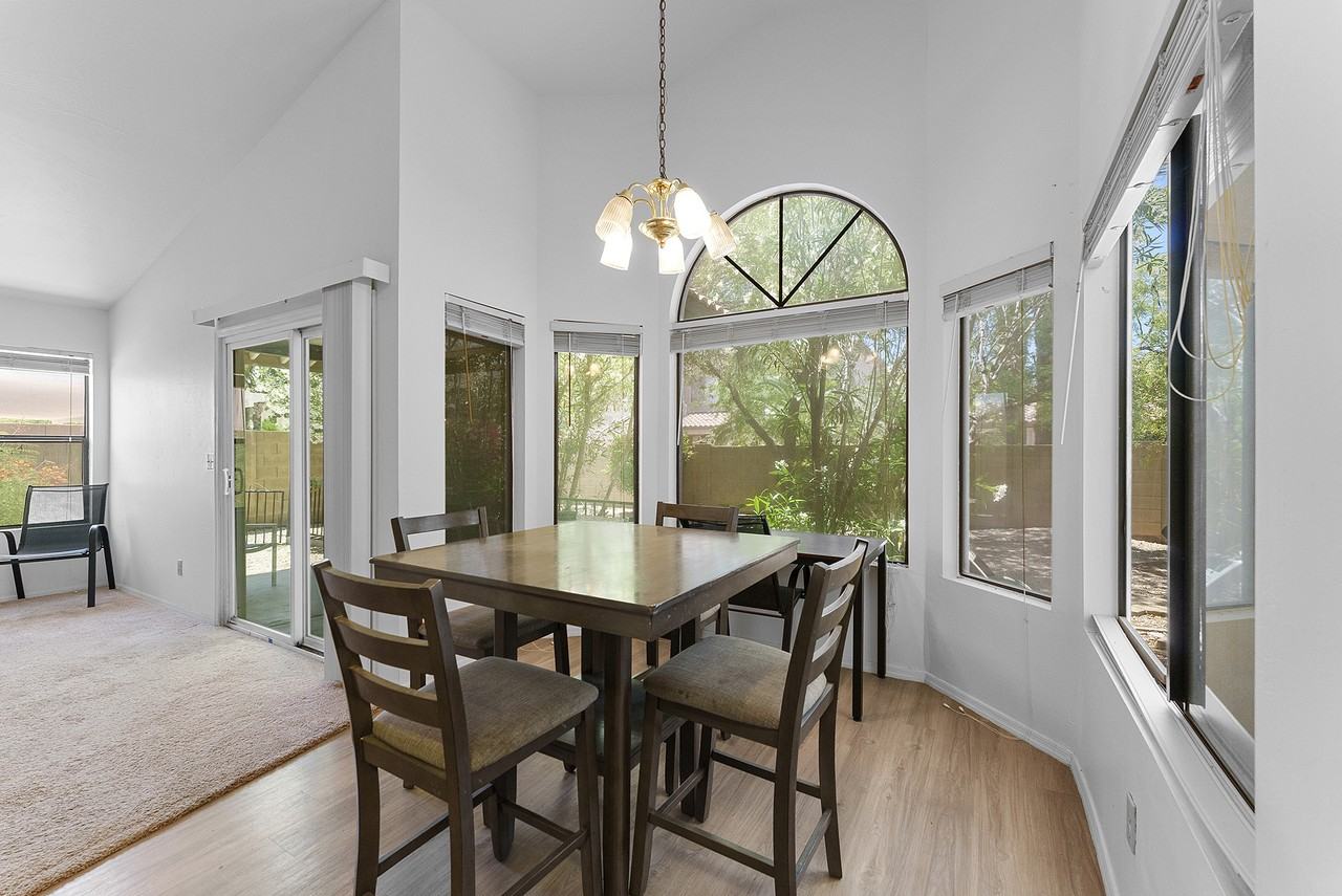 430 South Jay Street - Photo 4 of 15