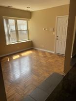 2726 West Lunt Avenue #3E - Photo 1 of 1