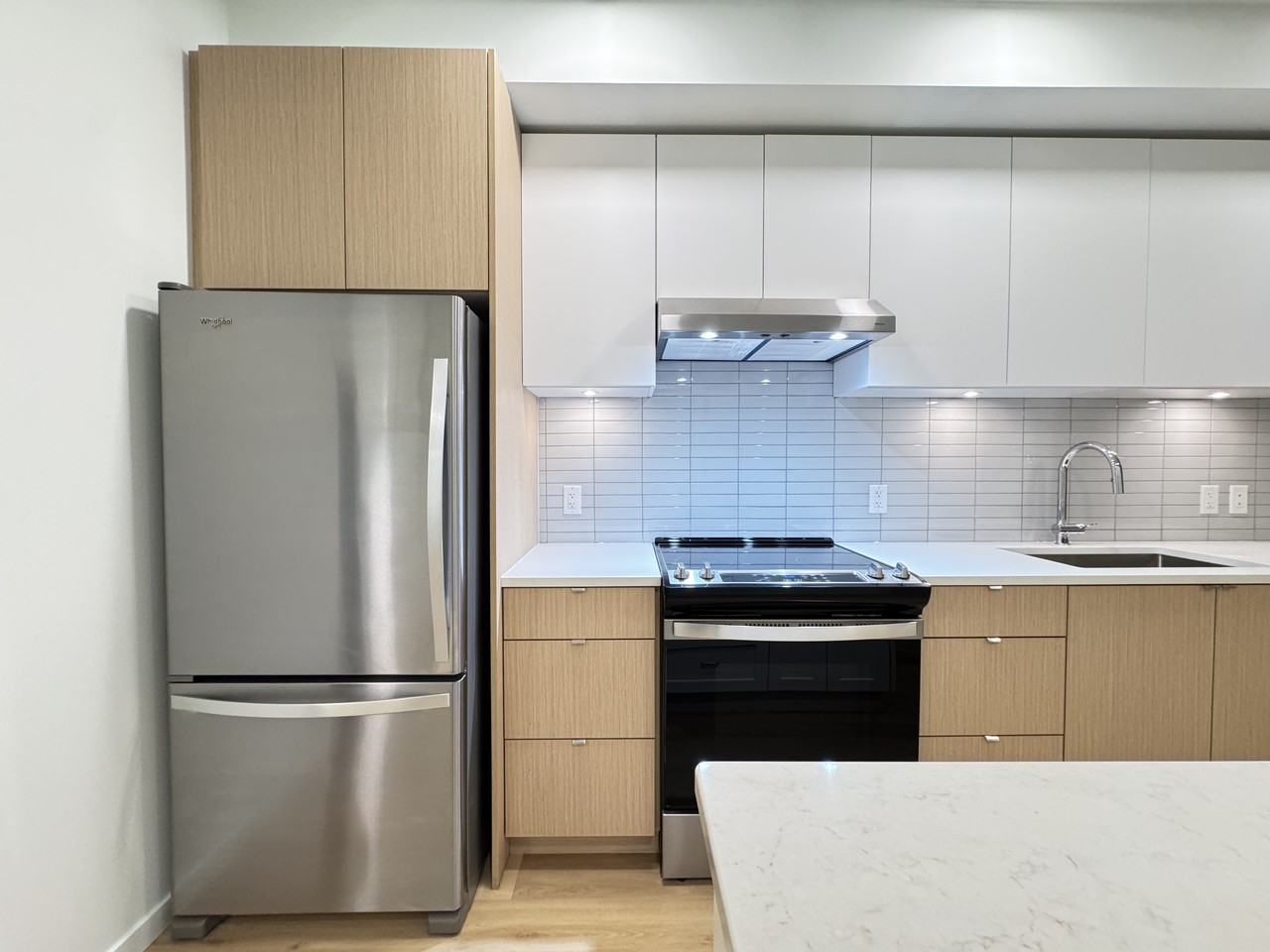 1360 Victoria Street #405 - Photo 6 of 25