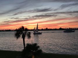 featured image of 360 8th Ave N #4