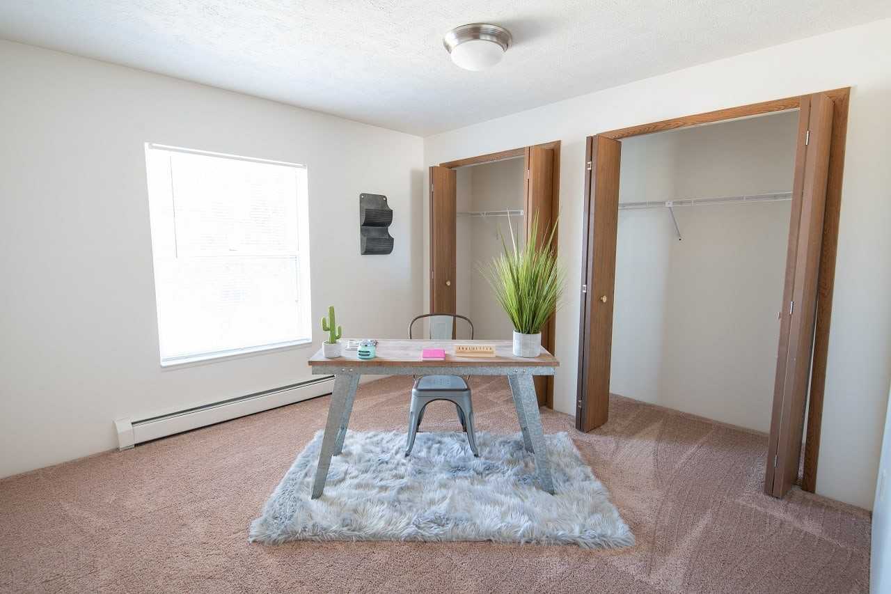 1355 S Winter St #F18 - Photo 5 of 6