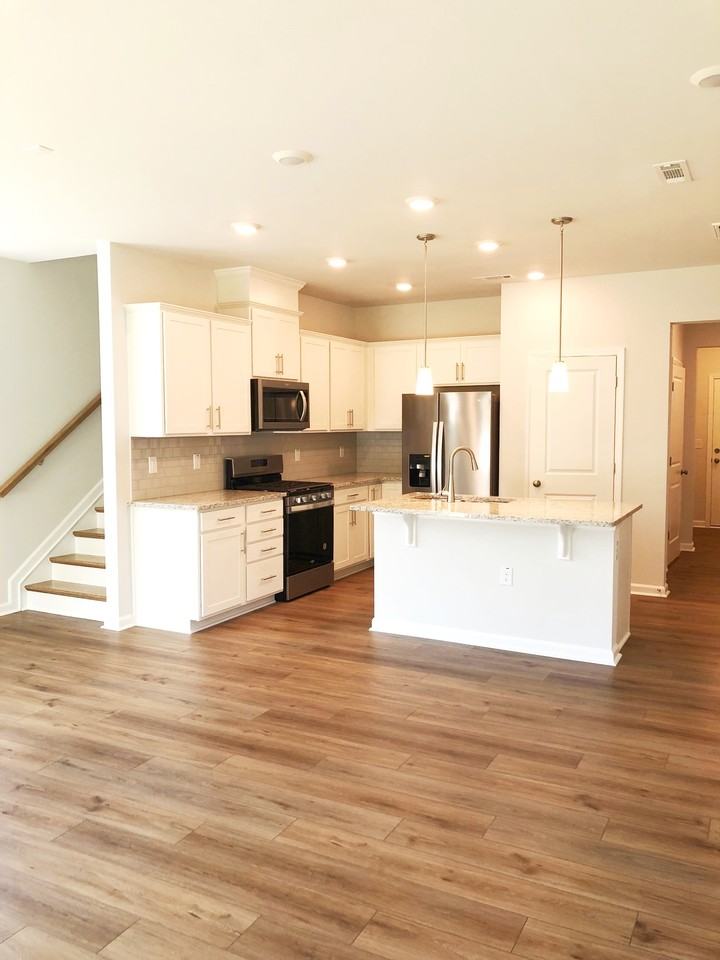 907 Falls Grove Trl #907 - Photo 2 of 20