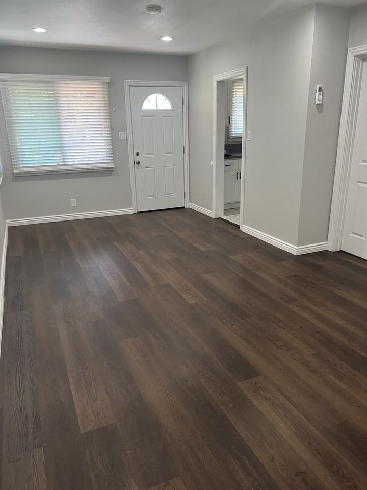 1611 Lake St #1-2 - Photo 2 of 6