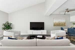 featured image of 25 Sommerlyn Rd