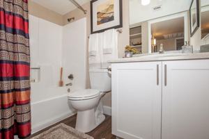 featured image of 2940 E Broadway Rd