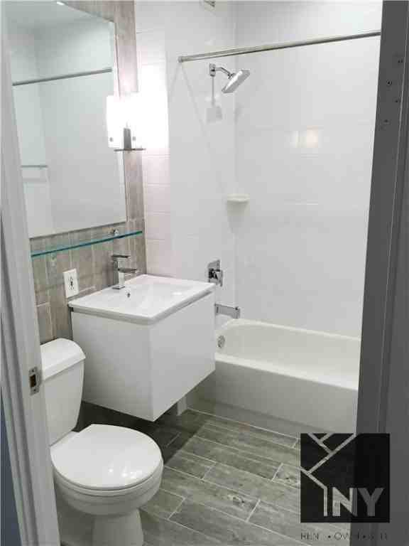 Murray St #2008 - Photo 7 of 11