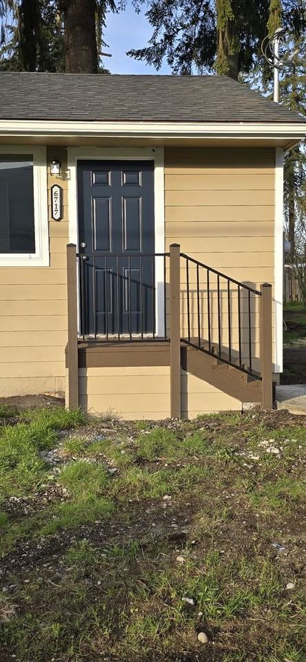 6717 150th St Sw - Photo 2 of 12