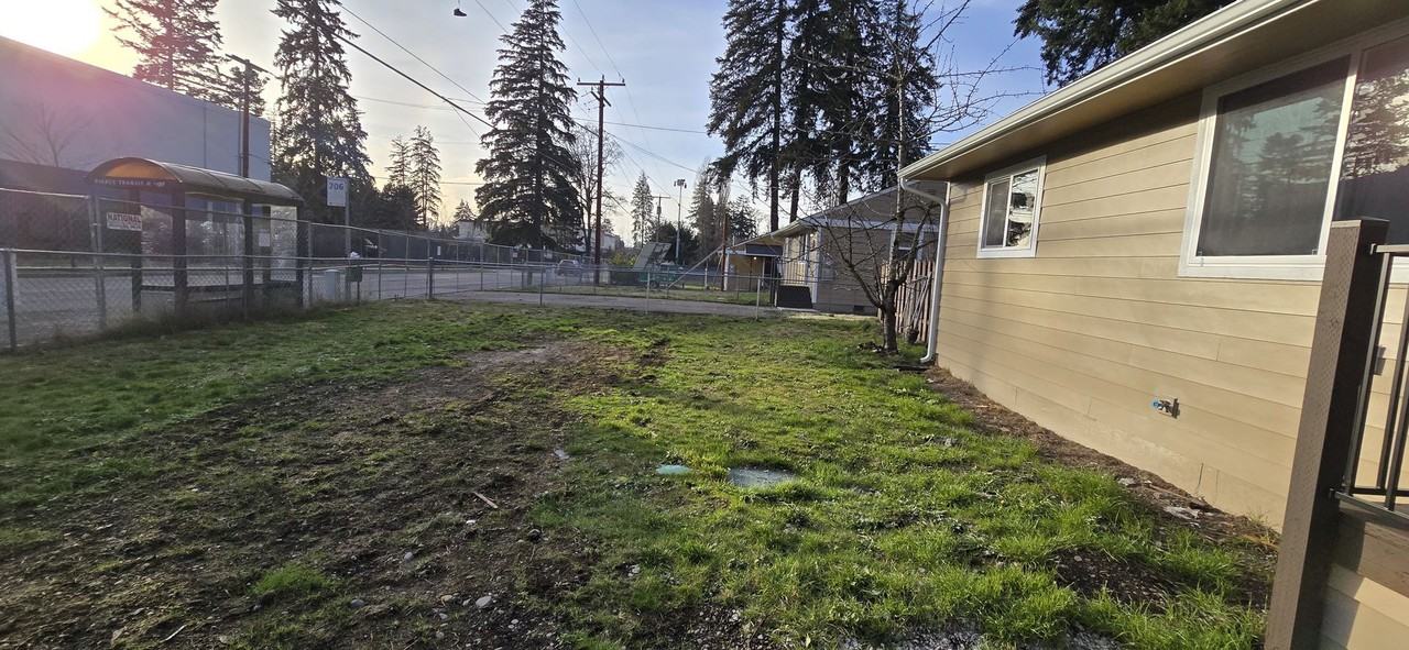 6717 150th St Sw - Photo 3 of 12