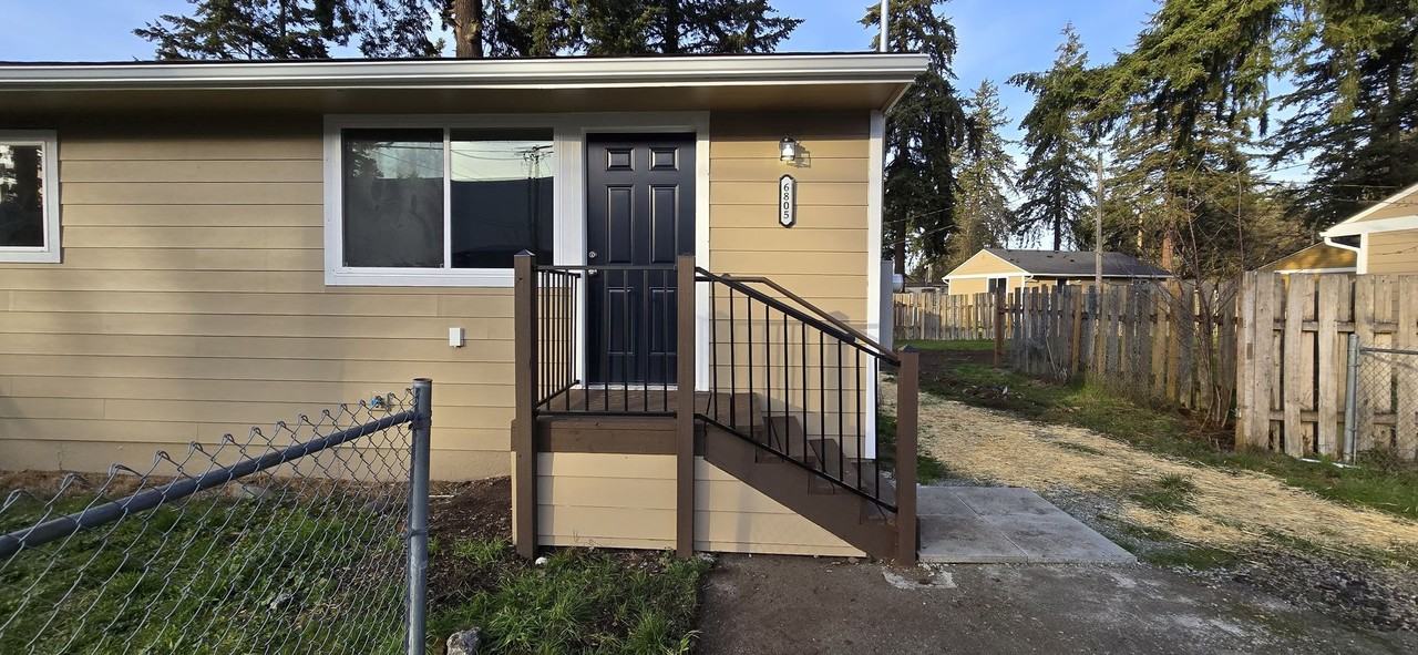 6805 150th St Sw - Photo 2 of 13