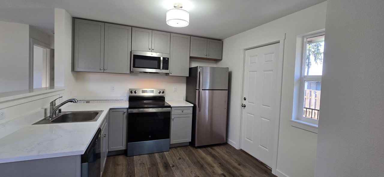 6805 150th St Sw - Photo 7 of 13