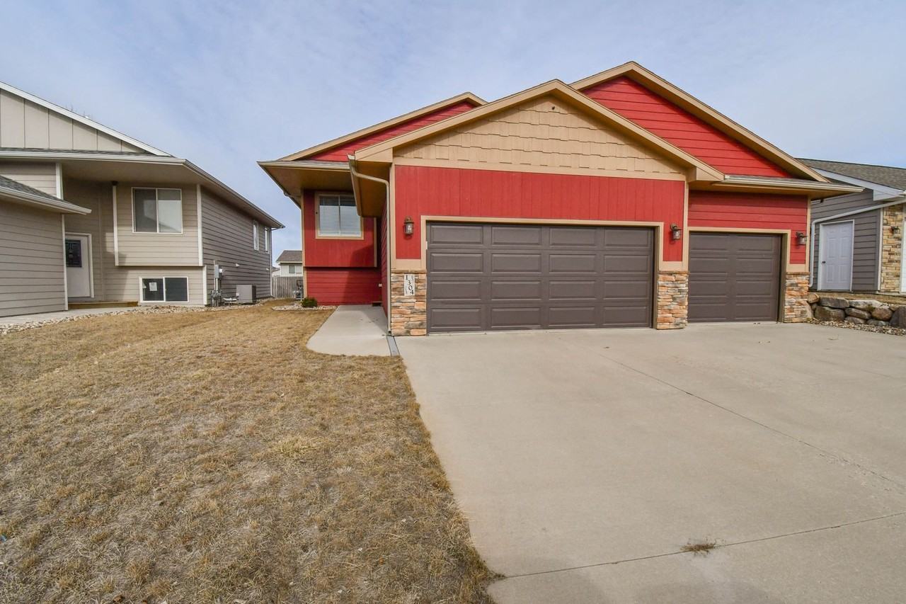 1304 E 69th St N - Photo 3 of 50