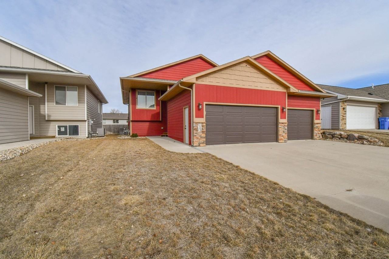 1304 E 69th St N - Photo 4 of 50