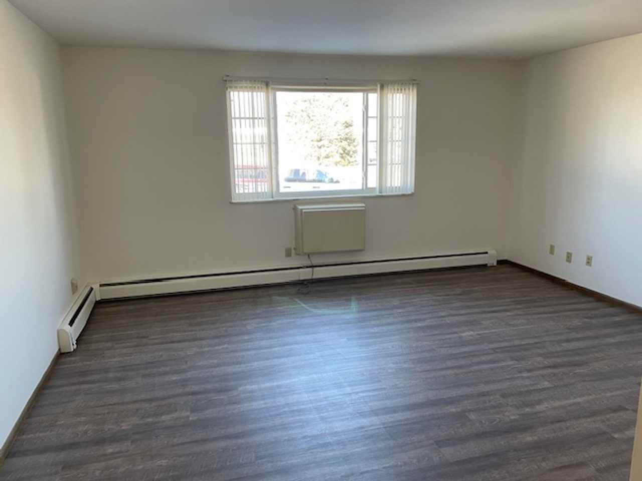 August Management presents the Imperial House - Photo 5 of 25