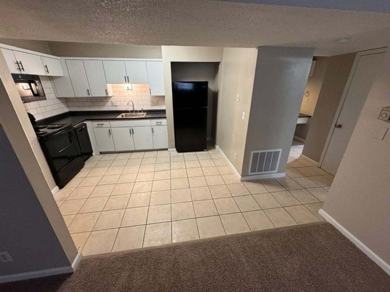 The Oaks Apartments - Photo 6 of 34