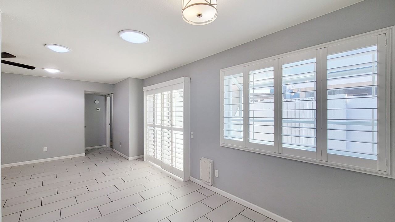 8627 North Shadow Lane - Photo 6 of 21