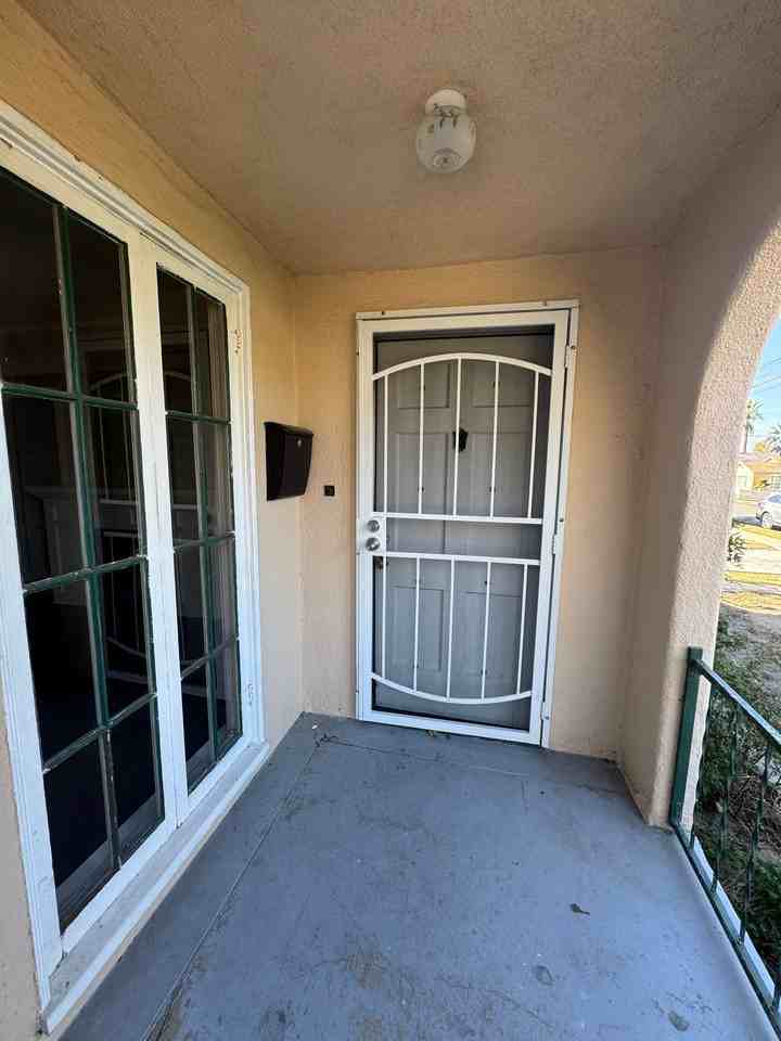 24663 - Photo 2 of 11