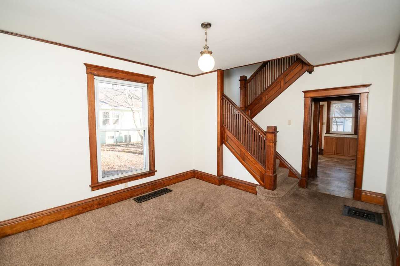 806 Monroe St - Photo 2 of 30