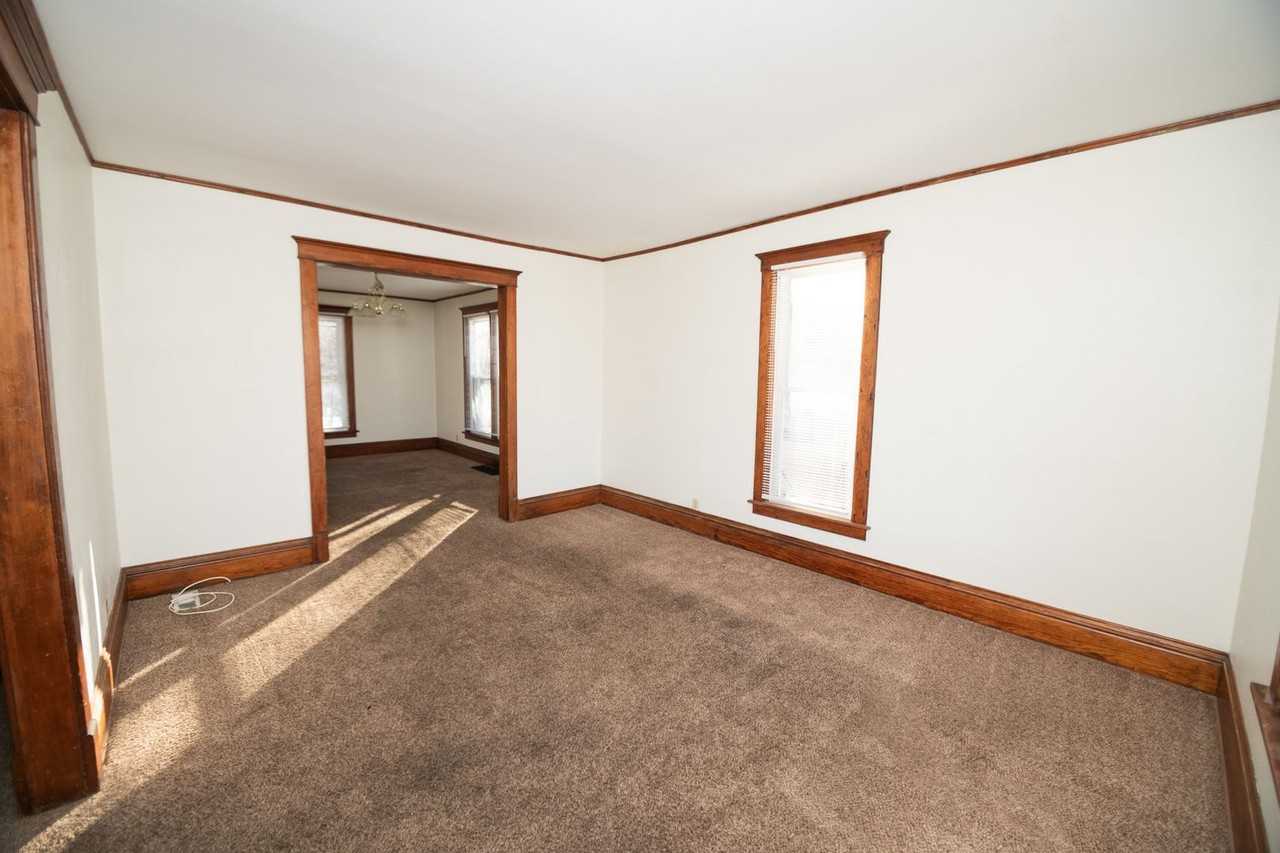 806 Monroe St - Photo 6 of 30