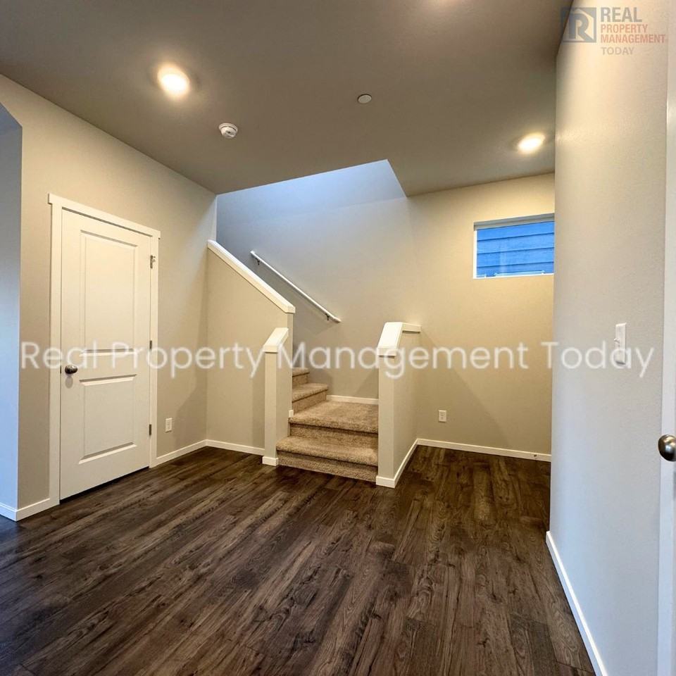 10727 186th Street Ct E - Photo 2 of 17