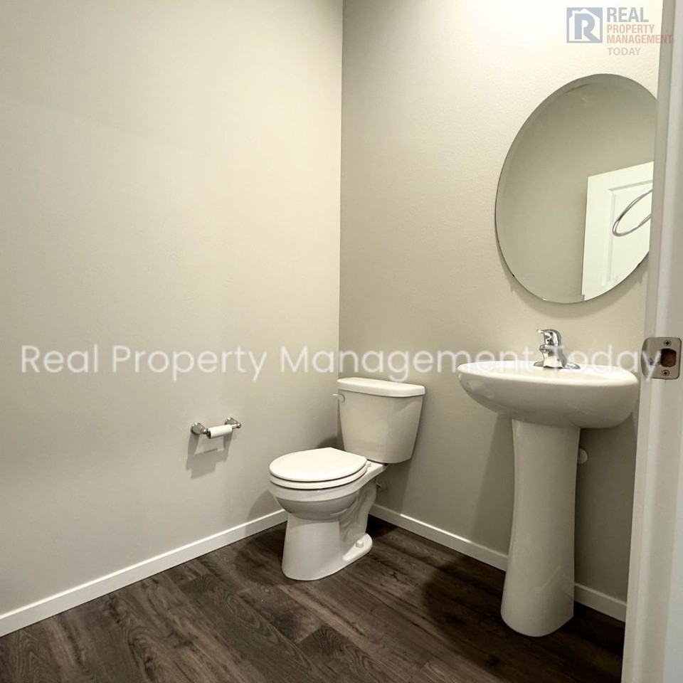 10727 186th Street Ct E - Photo 6 of 17