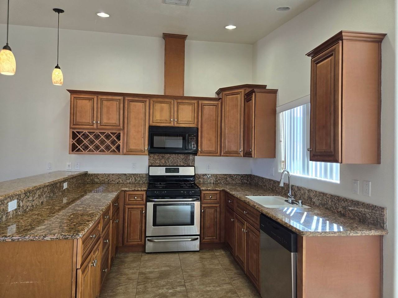 6732 El Sol Ave - Photo 7 of 23