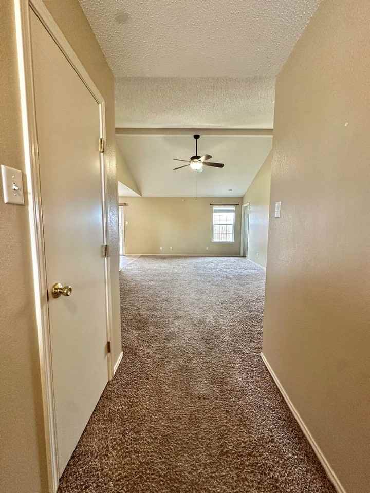 1222 Johnny Ln - Photo 3 of 23