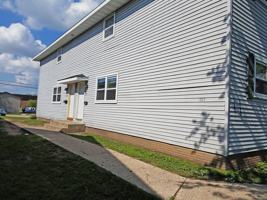 featured image of 1327 Vine St