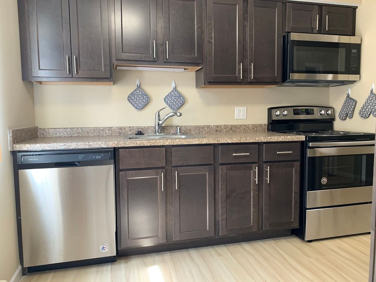 Imperial House - Photo 3 of 10