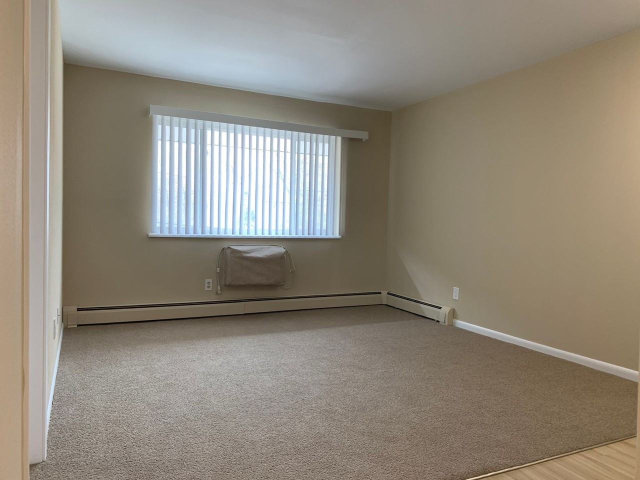 Imperial House - Photo 6 of 10